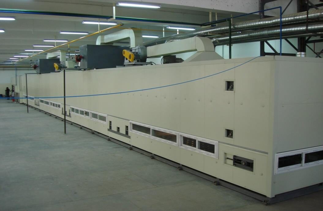 Vertical type PU palm coating plant